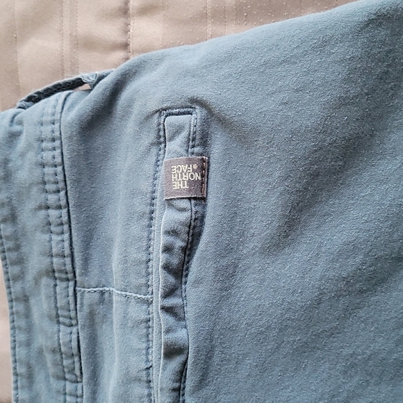 North Face Chino Shorts! FREE SHIPPING! - Picture 4 of 4